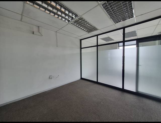 150M² OFFICE TO LET IN CRAIGHALL